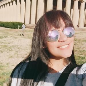 Meet your Posher, Julia